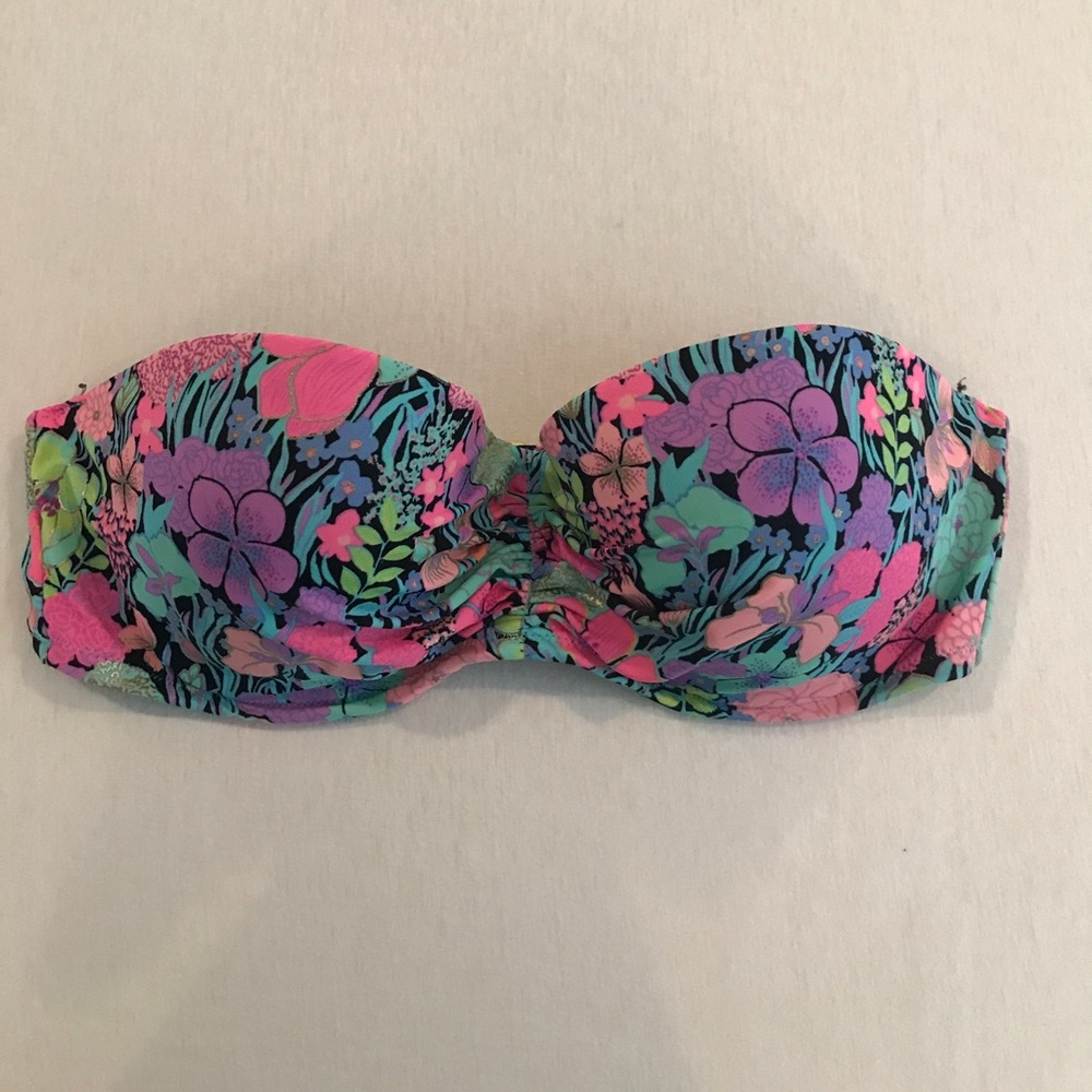 Victoria’s Secret strapless bikini top